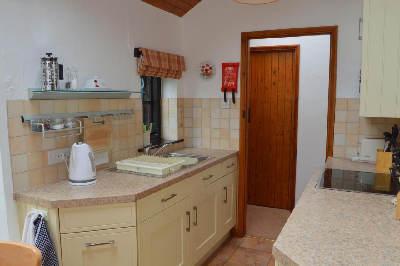 Shipload Cottage Hartland Luaran gambar